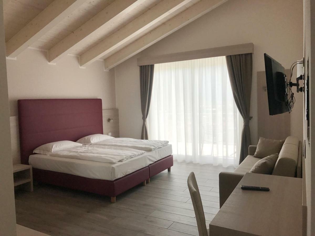Maso Tobel Riva Del Garda Villa Exterior photo