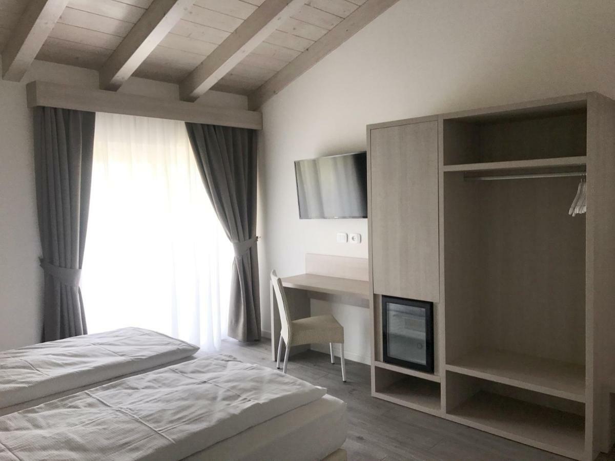 Maso Tobel Riva Del Garda Villa Exterior photo