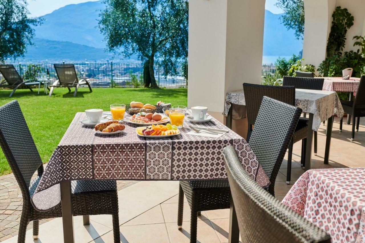 Maso Tobel Riva Del Garda Villa Exterior photo