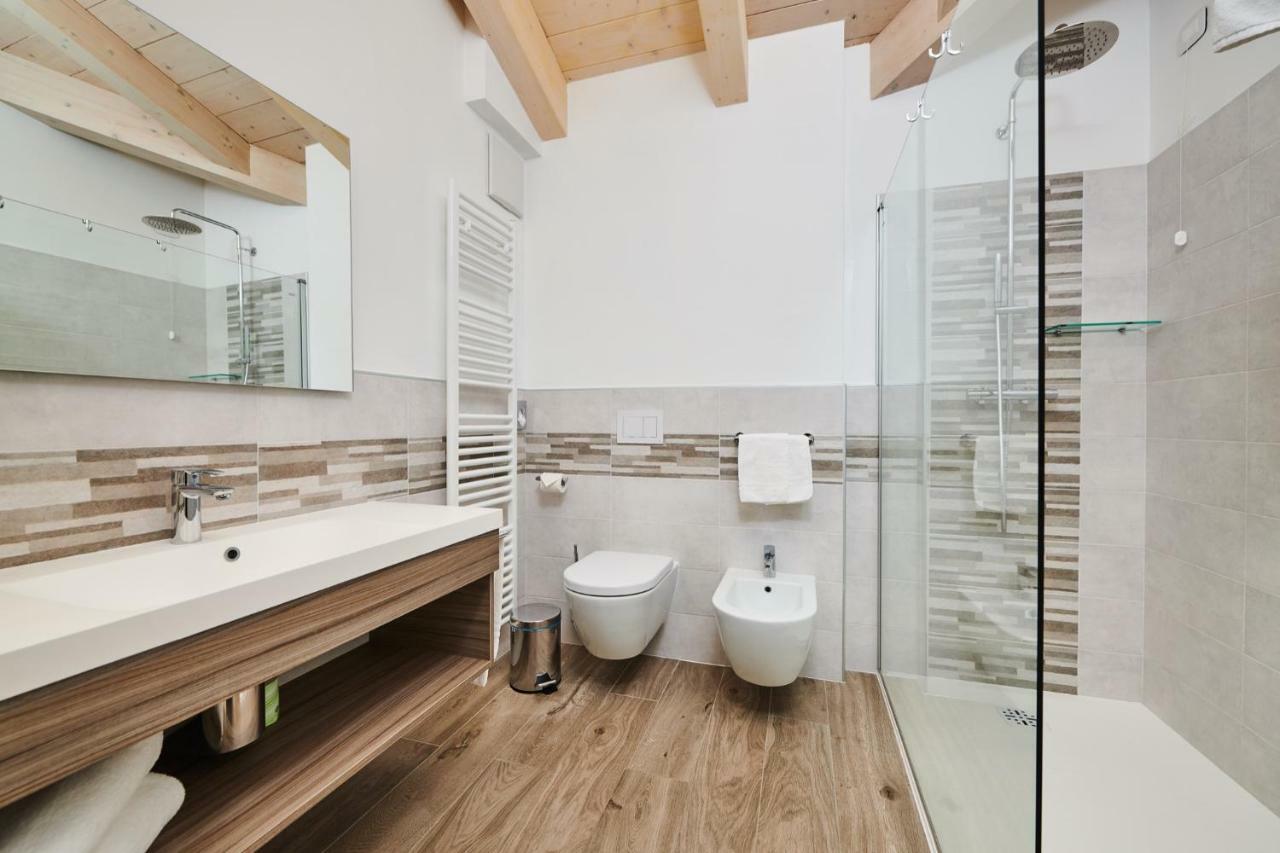 Maso Tobel Riva Del Garda Villa Room photo